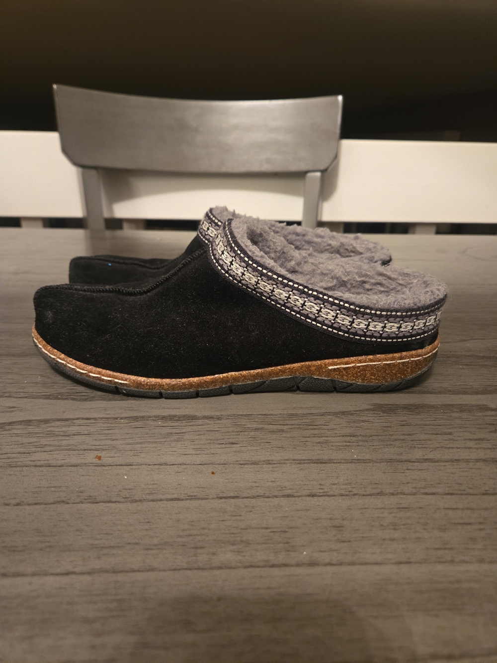 Earth Black Suede Slip-On Slippers with Gray Faux-Fur Lining